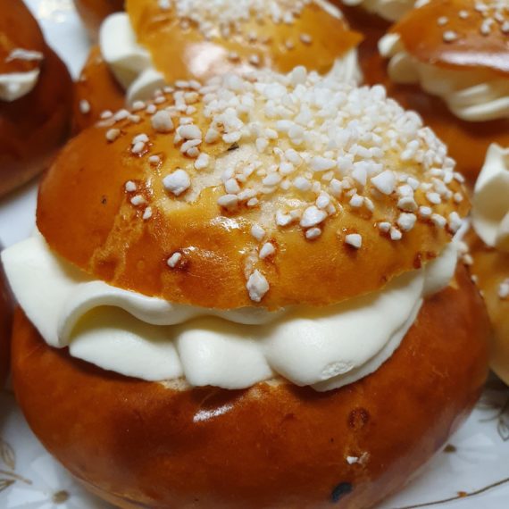 Laskiaispulla